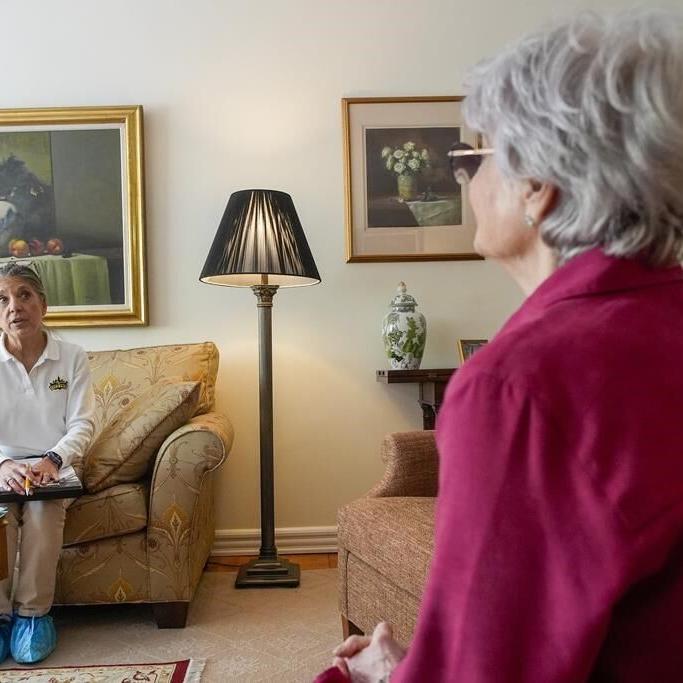 This NYC vet makes house calls. In 'Pets and the City,' she's penned a memoir full of tails